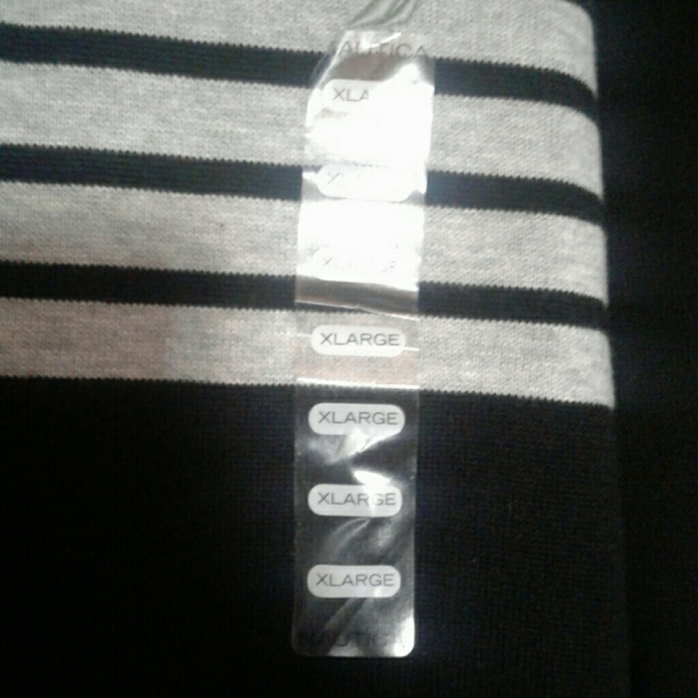 Sweater - Picture 3 of 4